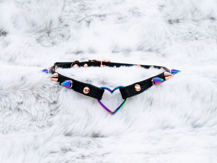 12.5" - 15" ~ 3/8" Rainbow Heart Ring - Black Leather Collar