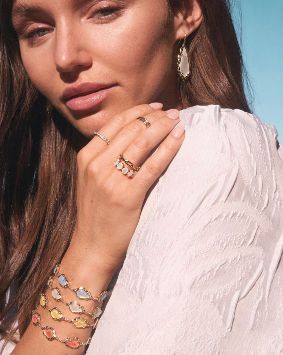 Adriana Scallop Frame Silver Delicate Chain Bracelet