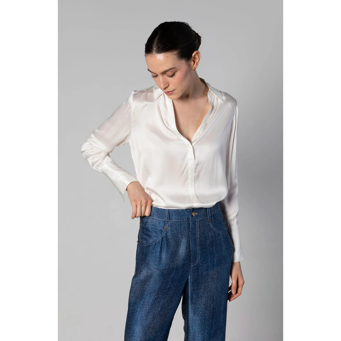 Anaphe Capsule Pullover Shirt in White - Sandwashed Silk
