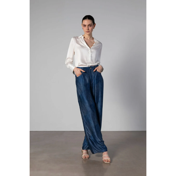 Anaphe Capsule Pullover Shirt in White - Sandwashed Silk