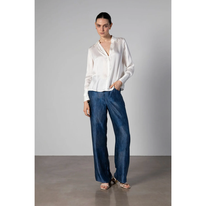 Anaphe Capsule Pullover Shirt in White - Sandwashed Silk