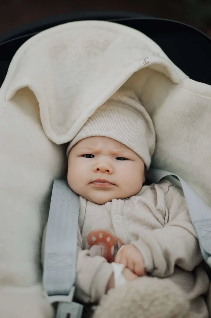 Baby wikkeldeken met maxi-cosi openingen - Merinowol - natural