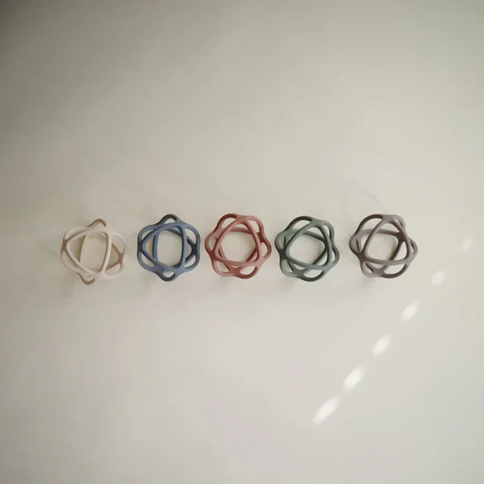 BALL TEETHER