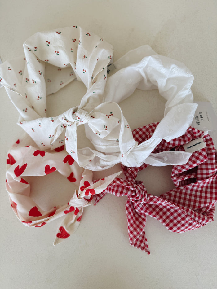 bébé & kids white flower scarf
