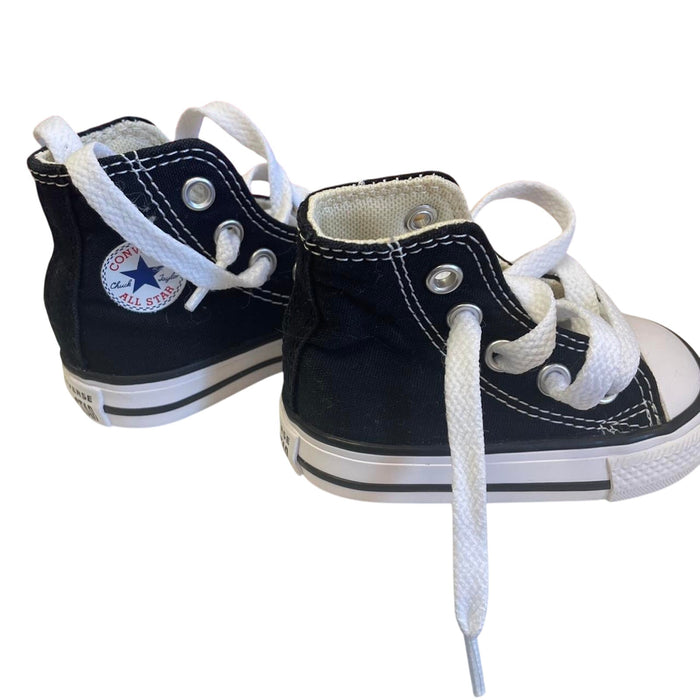 Black and white converse