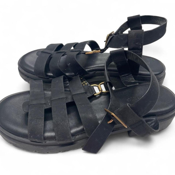 Black leather sandals