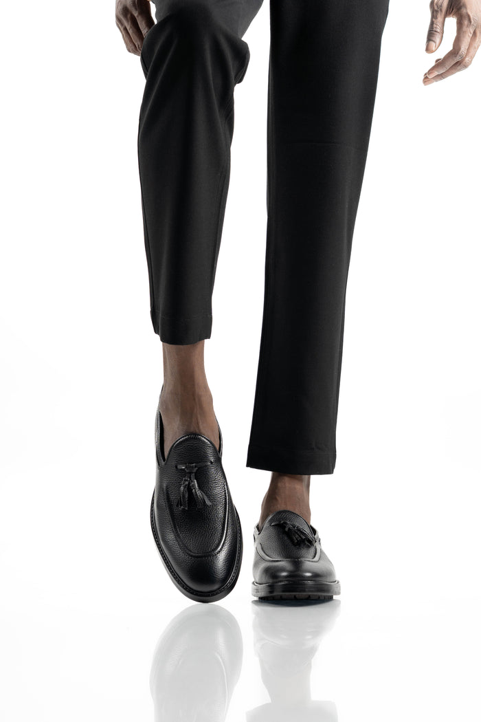 BLACK LOAFER TRACK