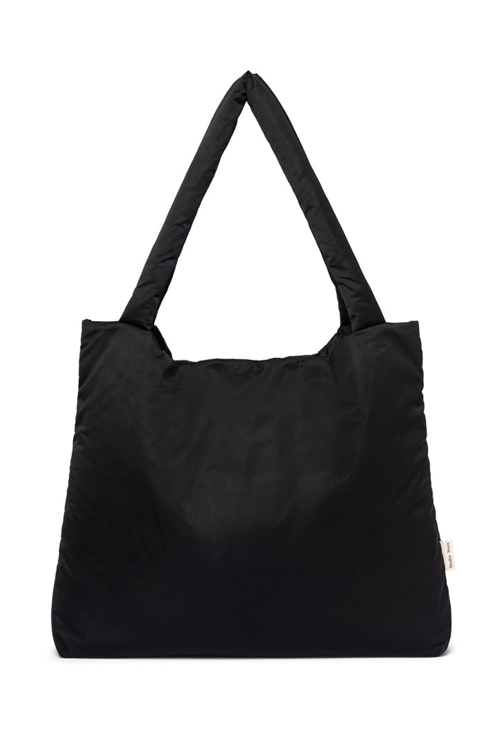 BLACK PUFFY MOM BAG