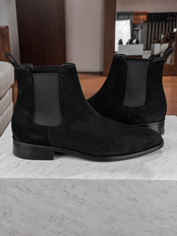 BLACK SUEDE CHELSEA