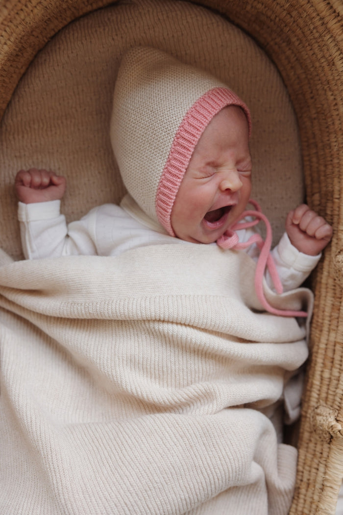 Bonnet Dolly - newborn cream/bubblegum