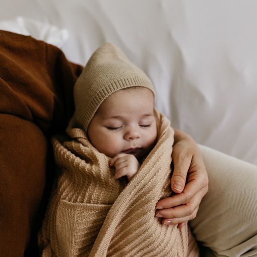 Bonnet Dolly - newborn