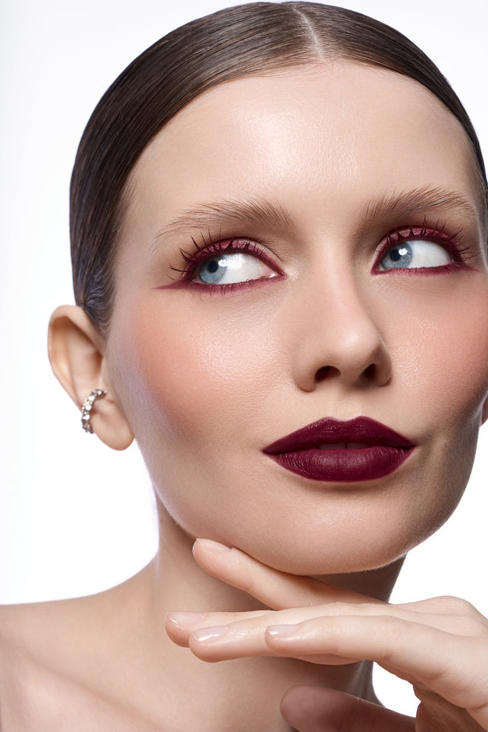 BURGUNDY TERMO MASCARA with peptides