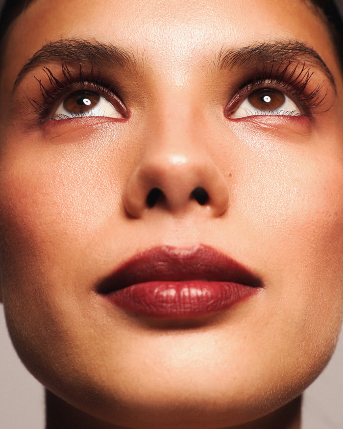 BURGUNDY TERMO MASCARA with peptides