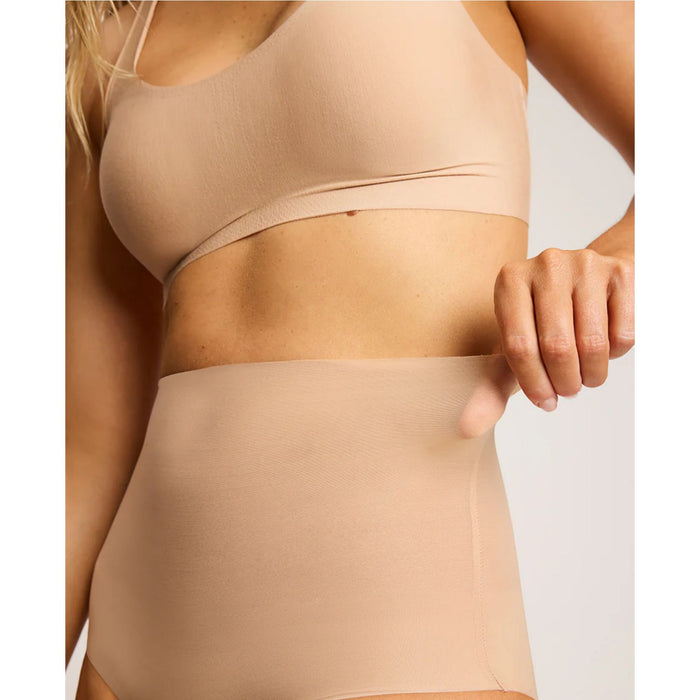 Commando Featherlight Control Brief in Nude - Romantiques