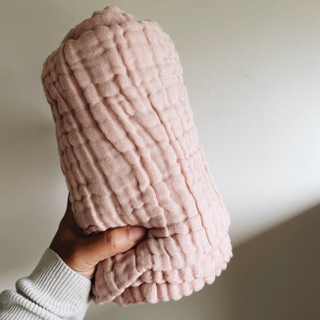 CRINKLE BLANKET