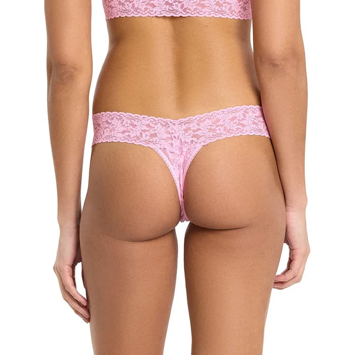 Hanky Panky Low Rise Signature Lace Thong In Strawberry Lemonade - Romantiques