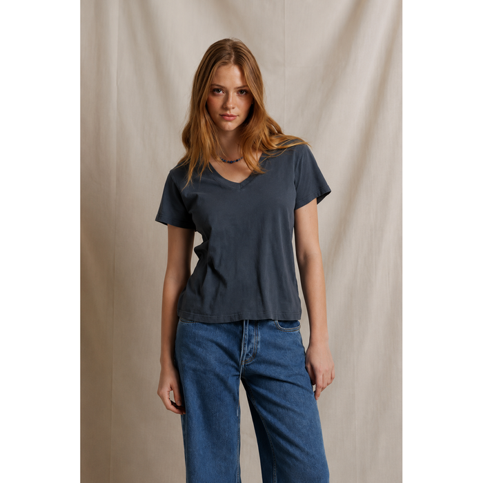 Hendrix Cotton Boxy V-Neck Tee in Turbulence