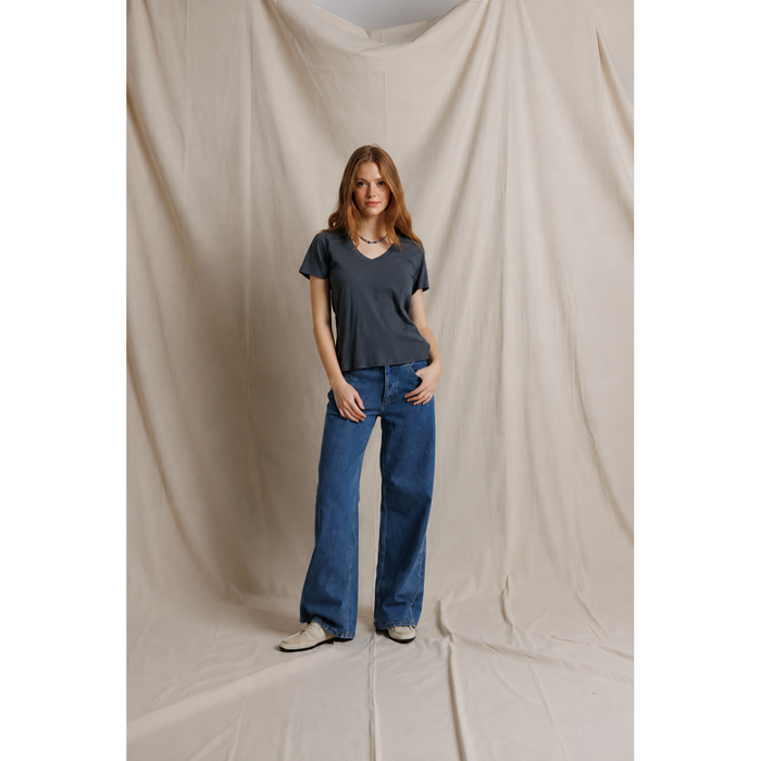 Hendrix Cotton Boxy V-Neck Tee in Turbulence