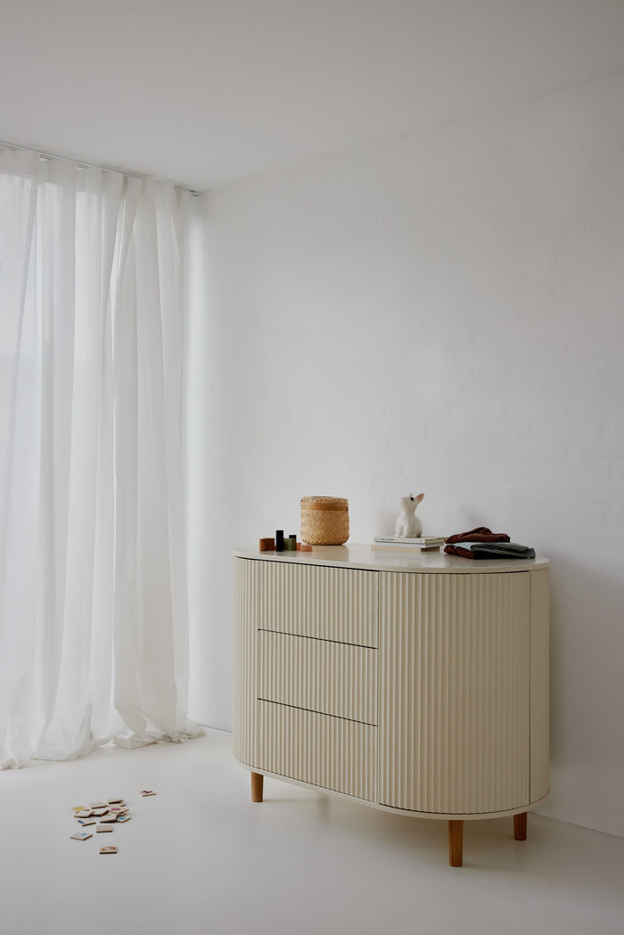 KAI DRESSER