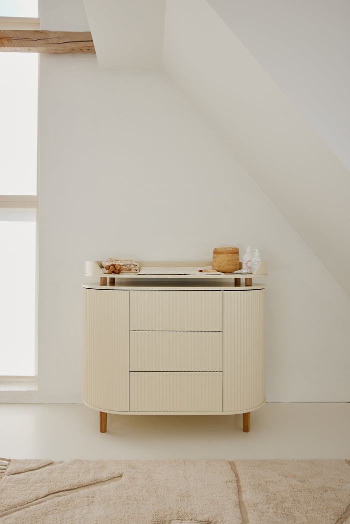 KAI DRESSER