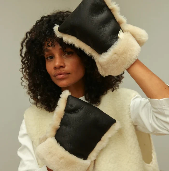MILK COATED BUGGY MITTENS