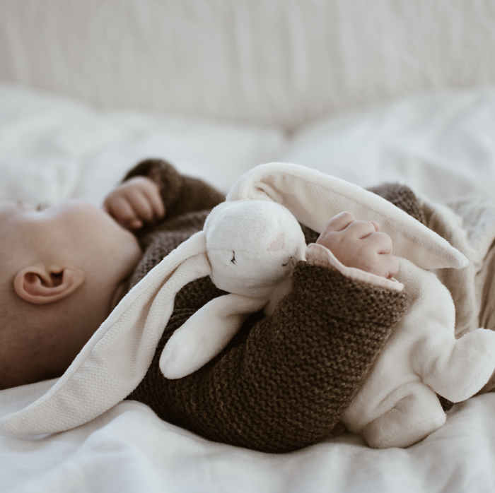 MOONIE Sensory Bunny – Cream