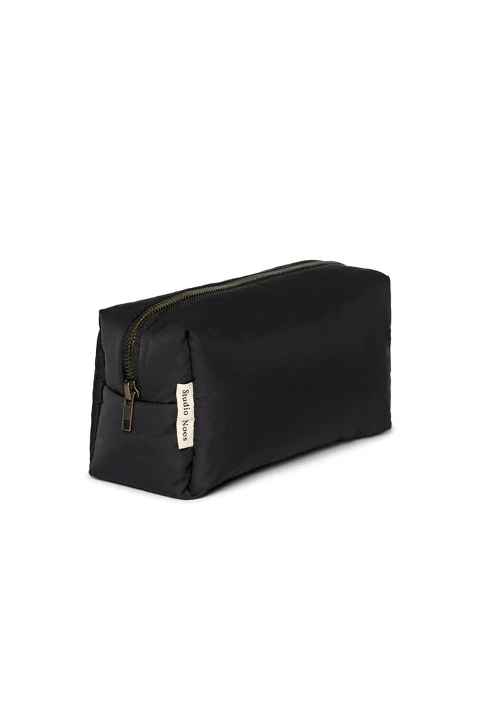 PUFFY POUCH - black