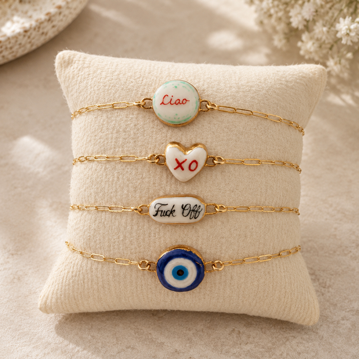 Shá Parlé Paperclip Charm Bracelet with Extender & Charm