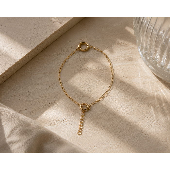 Shá Parlé Paperclip One Charm Holder Bracelet with Extender