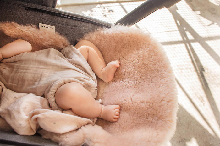 SHEEPSKIN SNUGGLER - moon