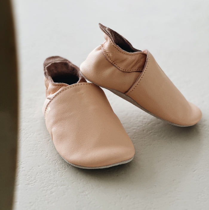 SOFT SOLE SHOE - CAMEL