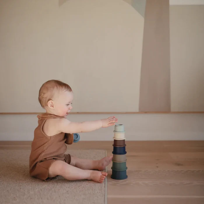 STACKING CUPS FOREST
