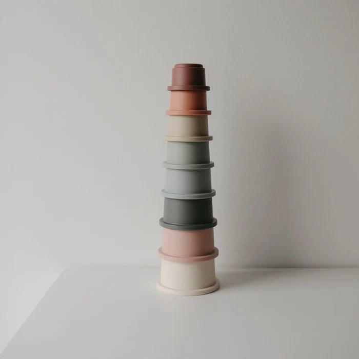 STACKING CUPS