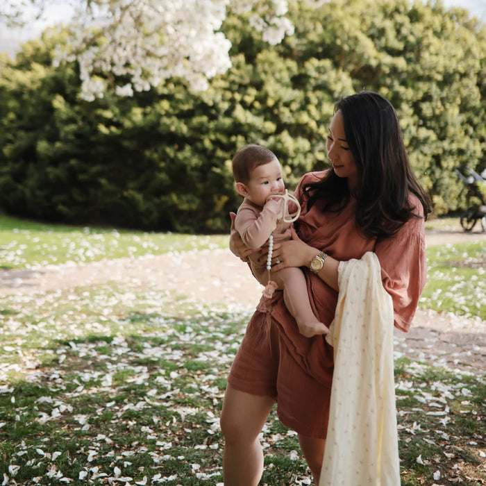 SWADDLE - bows