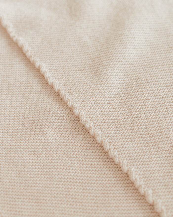 TRIAGLE SCARF JOSEPHINA - Cream
