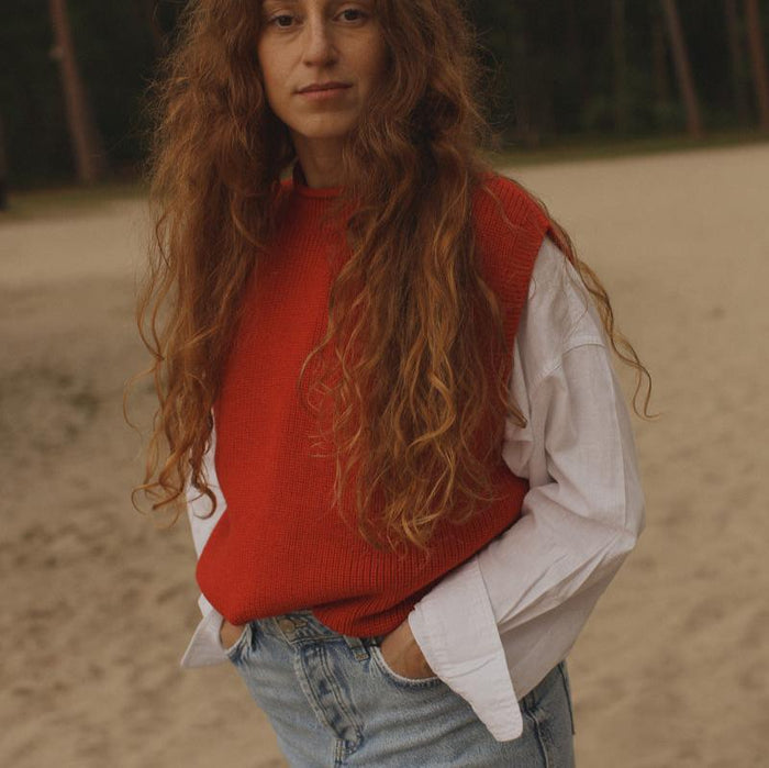 VEST HELLE - RED