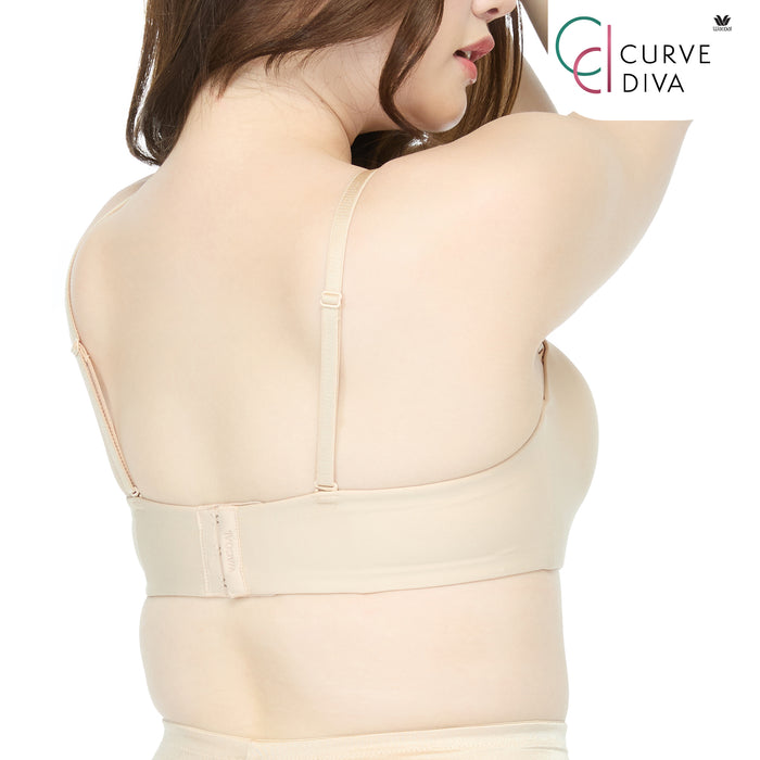 Wacoal Curve Diva บราเกาะอกมีโครงเก็บกระชับ สาวคัพใหญ่ รุ่น WB7986 สีเนื้อ (NN)