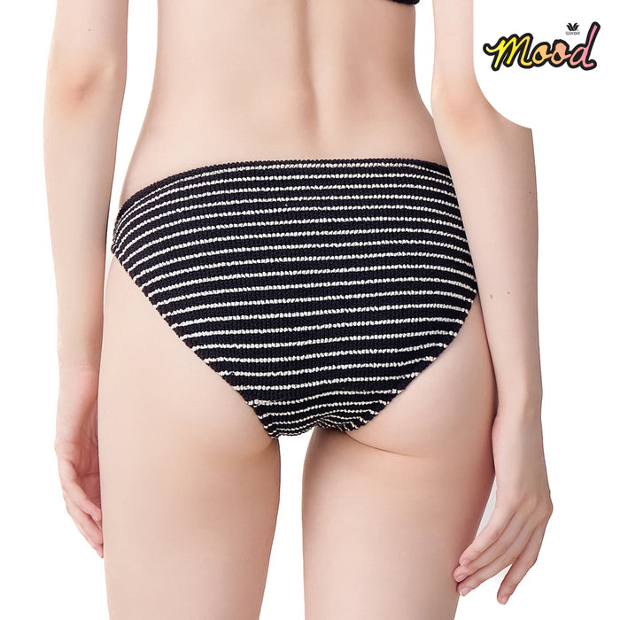 Wacoal Mood Beach & Bra ชุดชั้นในใส่ว่ายน้ำได้  รุ่น MM1U13 เข้าคู่ กางเกงในว่ายน้ำ รุ่น MM6U13 สีดำ (BL)