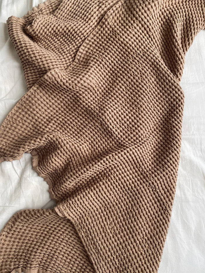 WAFFLE BLANKET 120x120 - cappuccino