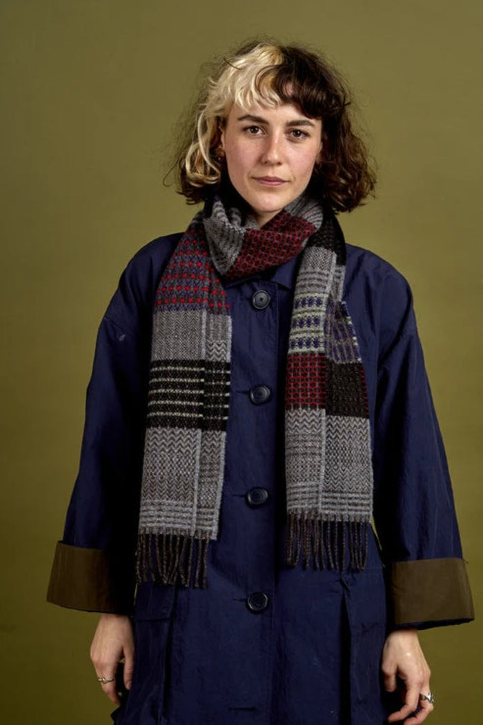 Walton Lambswool Scarf | Wallace Sewell Ltd.