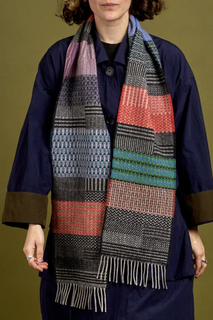 Walton Lambswool Scarf | Wallace Sewell Ltd.