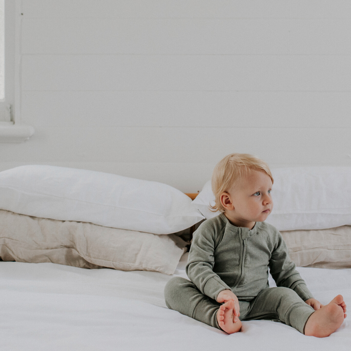 ZIP KRUIPPAKJE - SAGE SPECKLED 9-12M